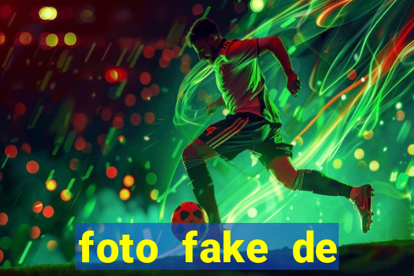 foto fake de mulher no espelho